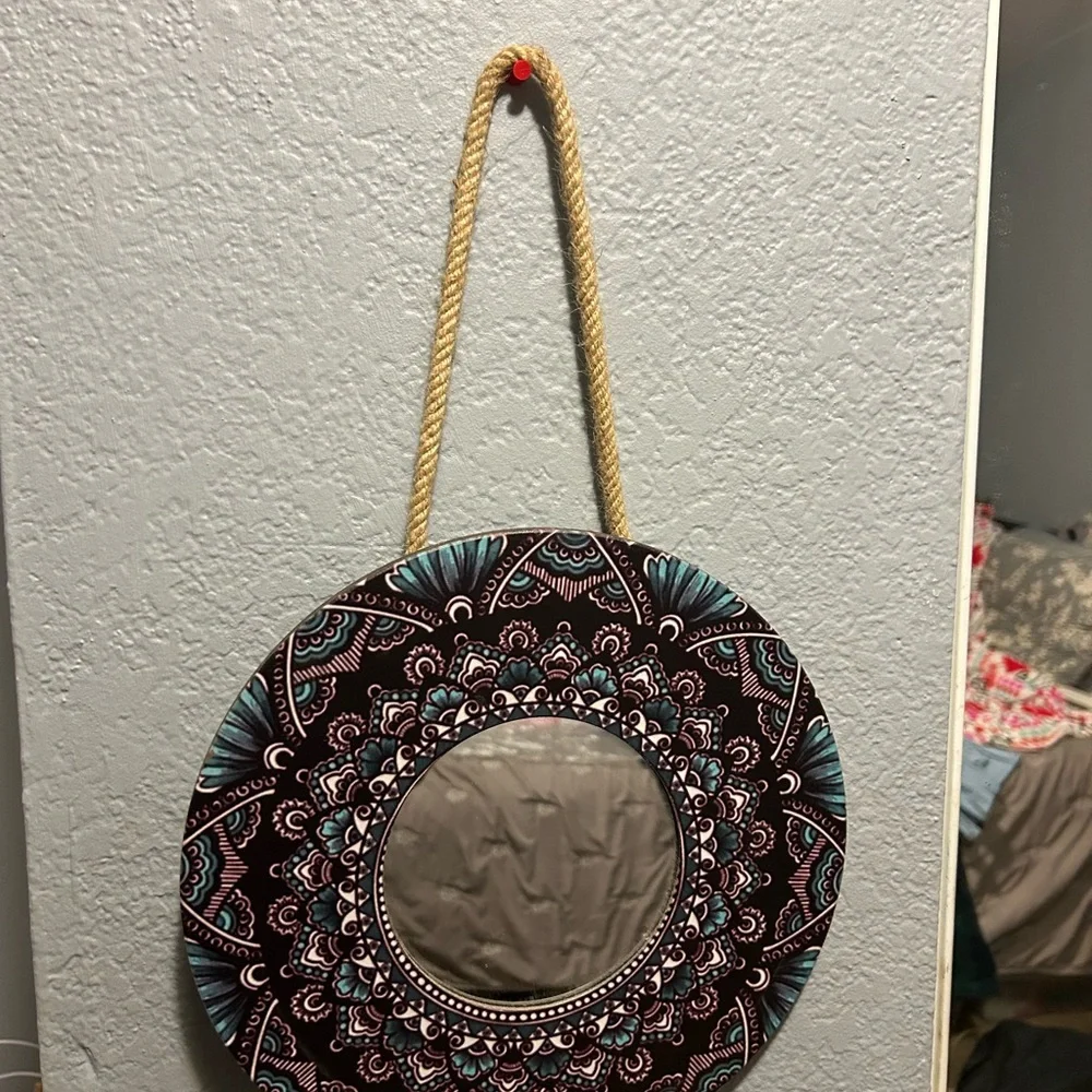 3 Dot mandala decor